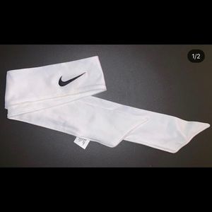 Nike headband